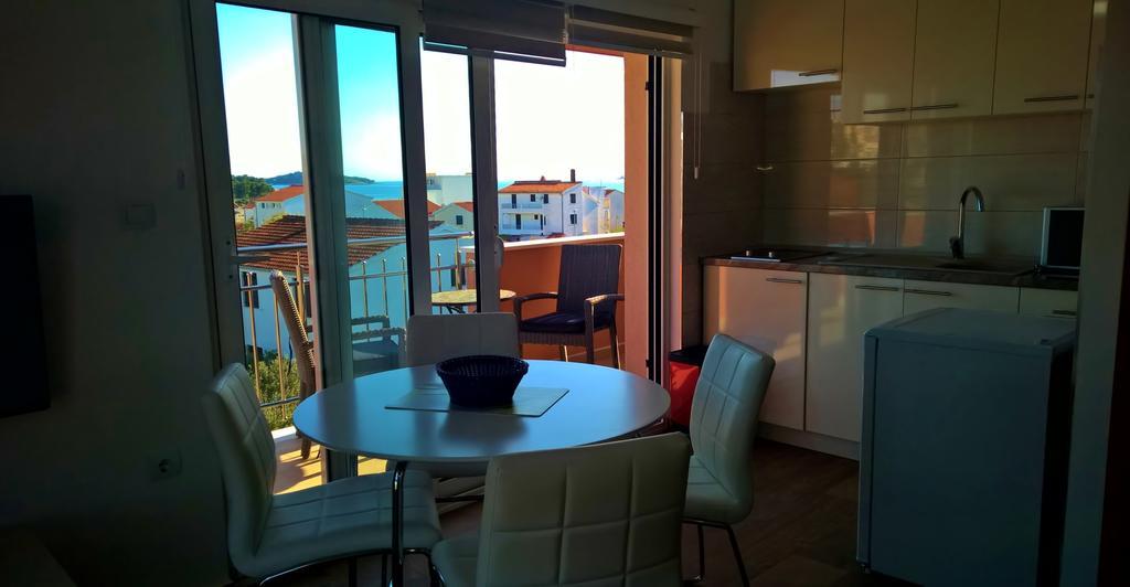Villa Palas Apartments 2 로고즈니차 객실 사진